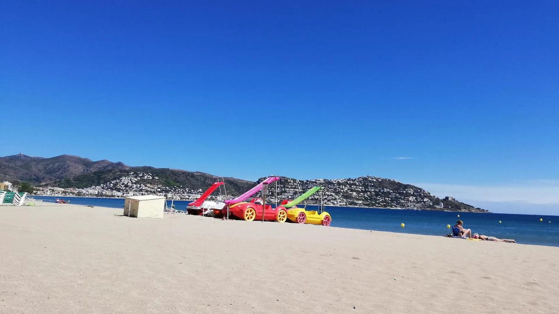 Apartamento En El Corazon De Santa Margarita, Cerca De La Playa, Con Terraza Y Parking. - Es-258-61 Roses Apartment