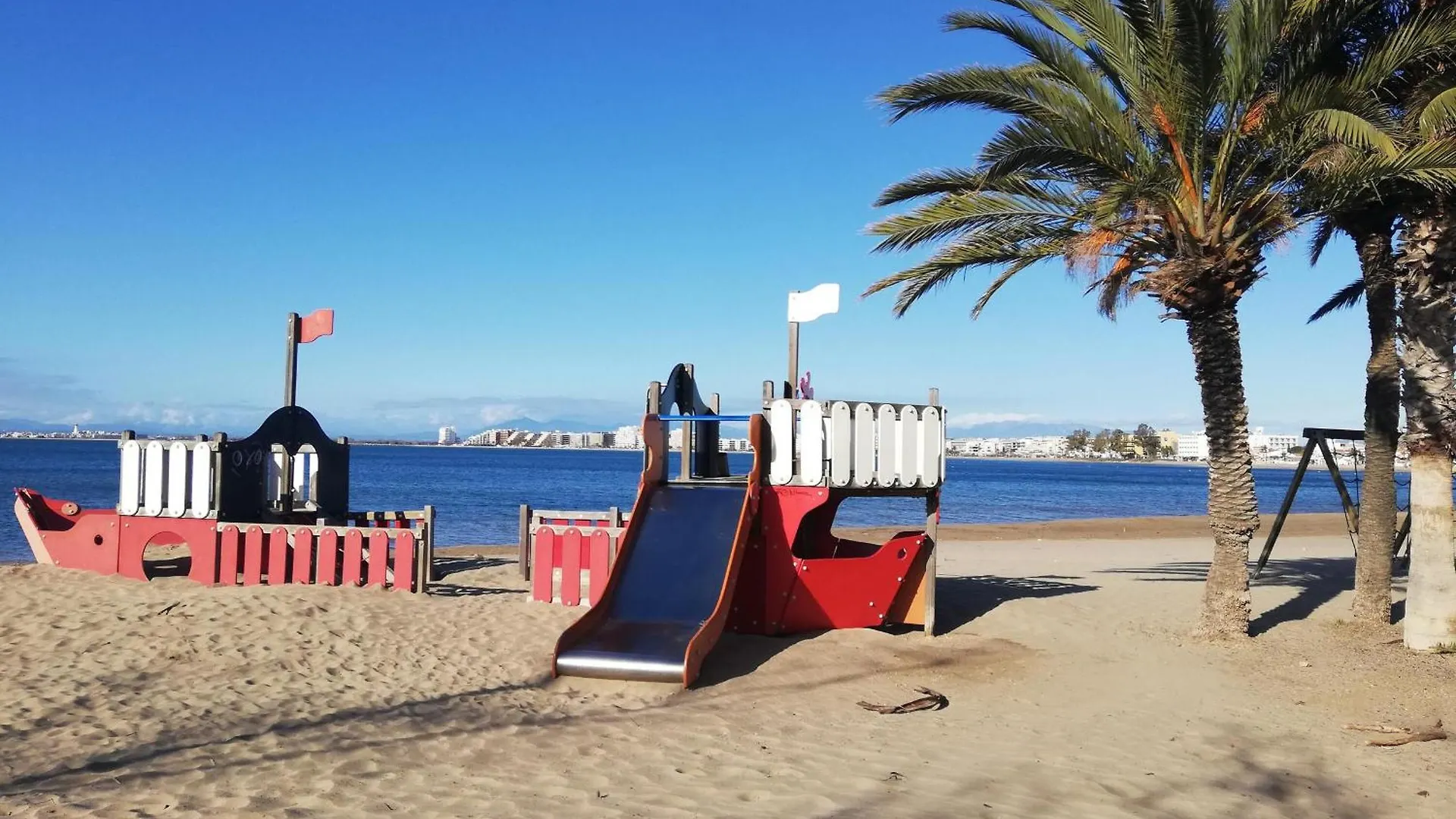 Apartamento En El Corazon De Santa Margarita, Cerca De La Playa, Con Terraza Y Parking. - Es-258-61 Roses Spain